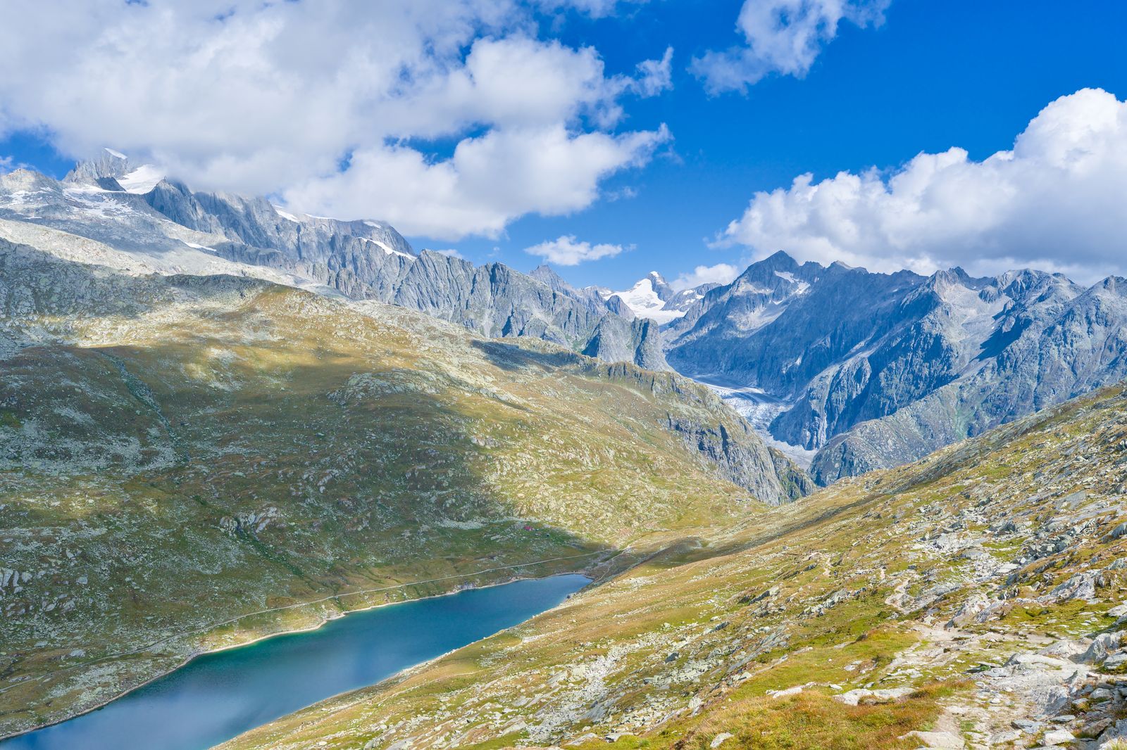 Wie viel Strom liefert ein Balkonkraftwerk in der Schweiz wirklich?